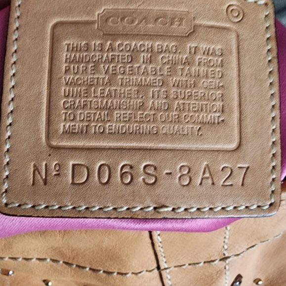 COACH VINTAGE Y2K Stylish Tan Studded VACHETTA LEATHER Shoulder Bag GUC - Picture 4 of 12